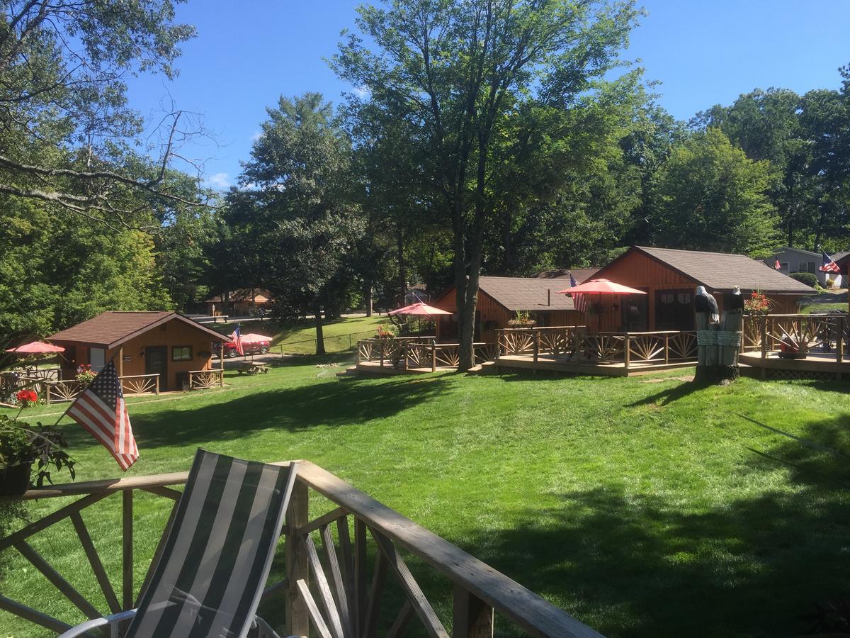 Clear Lake Resort West Branch Bagian luar foto