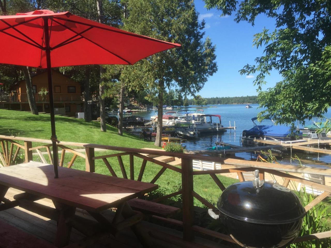 Clear Lake Resort West Branch Bagian luar foto