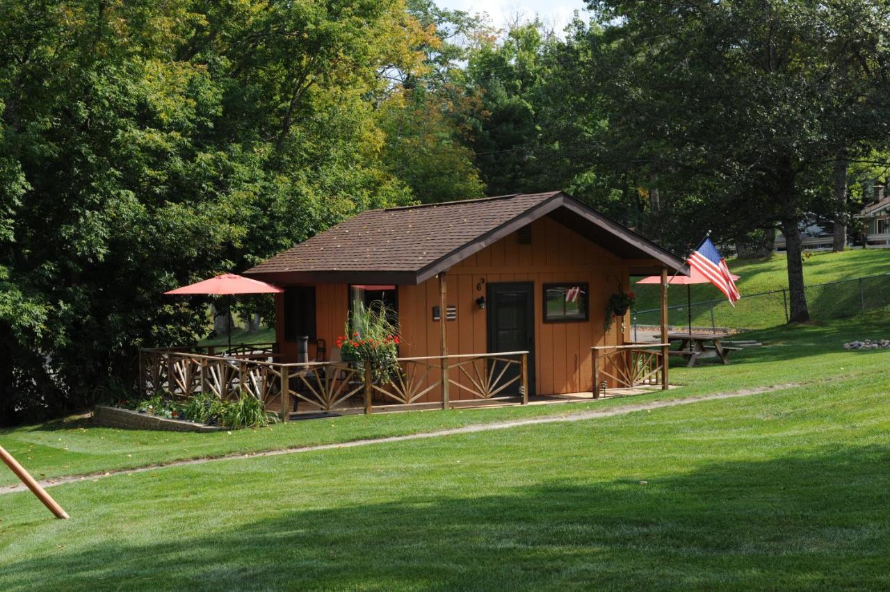 Clear Lake Resort West Branch Bagian luar foto